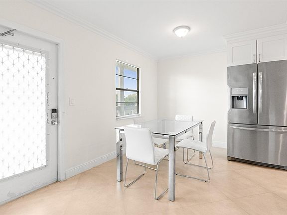 5th image of 3057 Newport #3057
