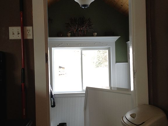 5th image of 820 Willard Ave