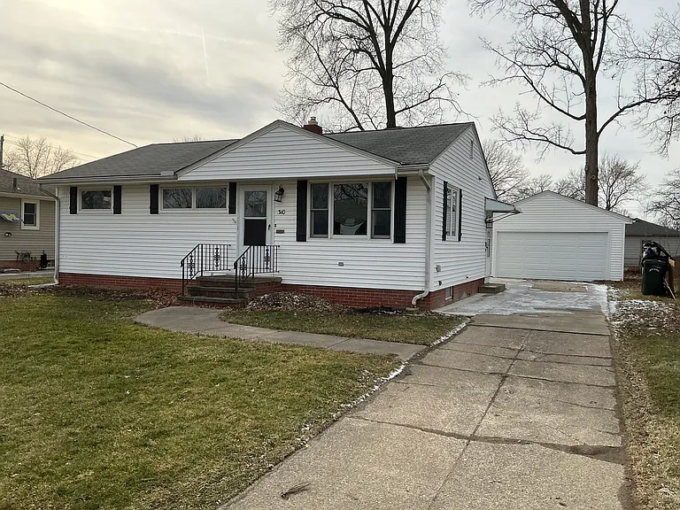 310 Beebe Ave — Photo 1