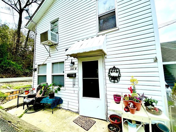 4th image of 502 Mineral St #A