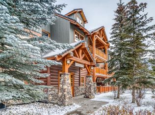 104 SW Armstrong Pl #327, Canmore, AB T1W3L5