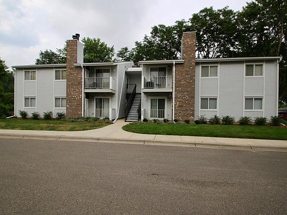 2nd image of 2296 Benson Ave #2