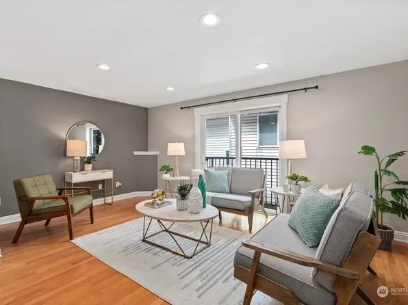 337 N 105th Street #B, Seattle, WA 98133