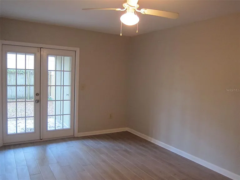 7019 SW 21st Ln — Photo 24