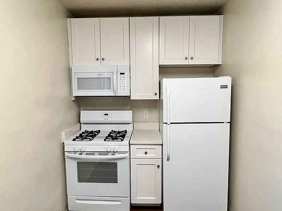 4th image of 2800 Park Ave APT 3
