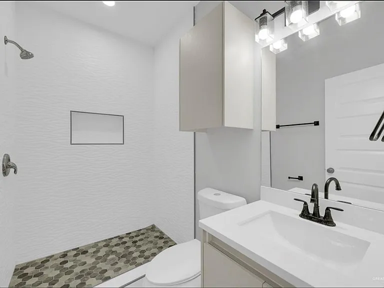 1013 W Mahala Ave #1 — Photo 10