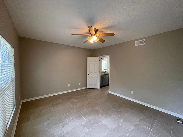 4228 Boca Woods Dr — Photo 8