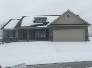 1051 Firman Dr SW, Sugarcreek, OH 44681