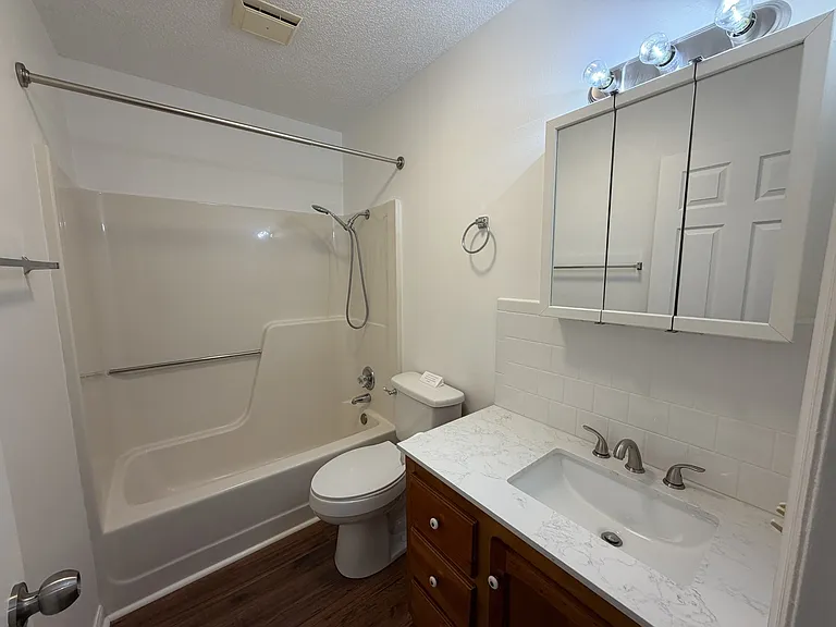 144 Mason St #6 — Photo 7