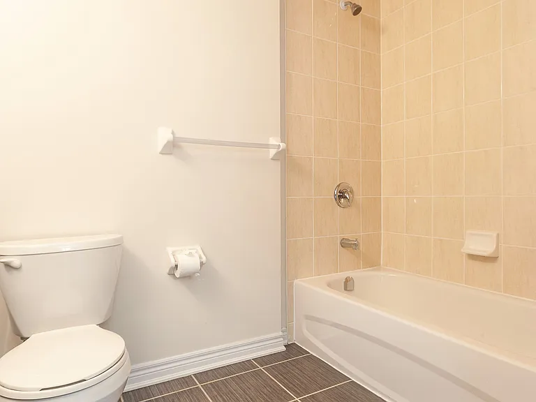 216 Oak Park Blvd #315 — Photo 23