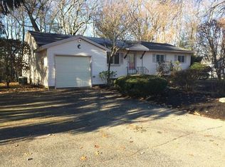 130 Westfield Dr, Holliston, MA 01746