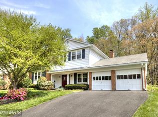 8112 Saxony Dr, Annandale, VA 22003