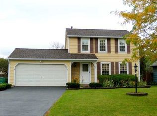 62 Brightwoods Ln, Rochester, NY 14623