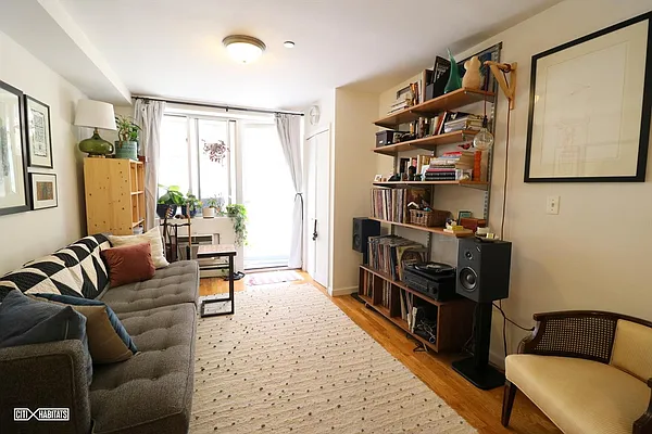 Rented by Citi Habitats | media 12