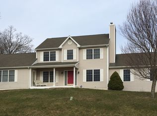 9 Stephanie Ln, Watertown, CT 06779
