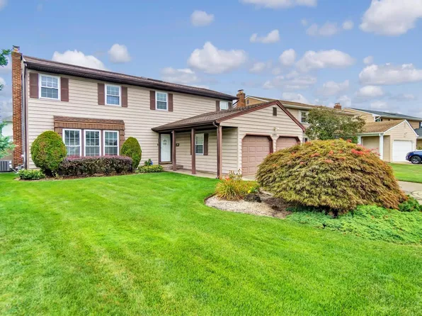 503 Adelphi Street, East Meadow, NY 11554