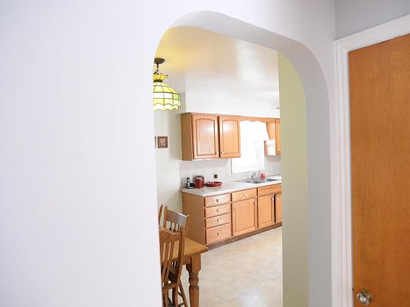 5th image of 113 48th St SE