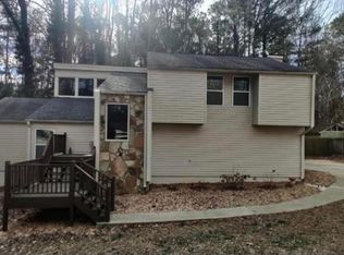 2400 Salem Dr NE, Marietta, GA 30062