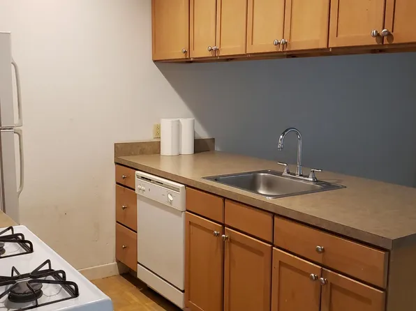 1100 Vine St APT P215, Philadelphia, PA 19107