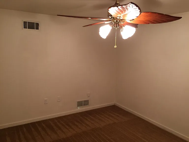 400 Connecticut Ave #4 — Photo 21