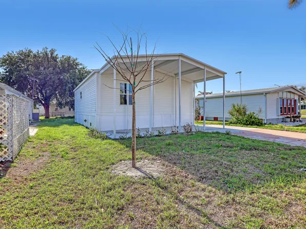 1479 Barefoot Circle, Sebastian, FL 32976