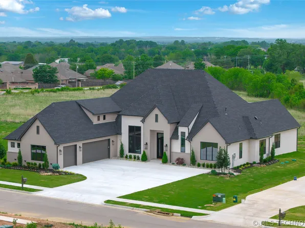 465 W 138th St S, Bixby, OK 74008