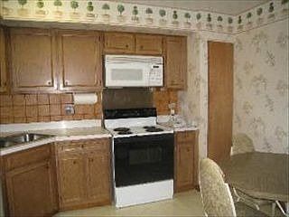2nd image of 1030 S Fernandez Ave APT 3H