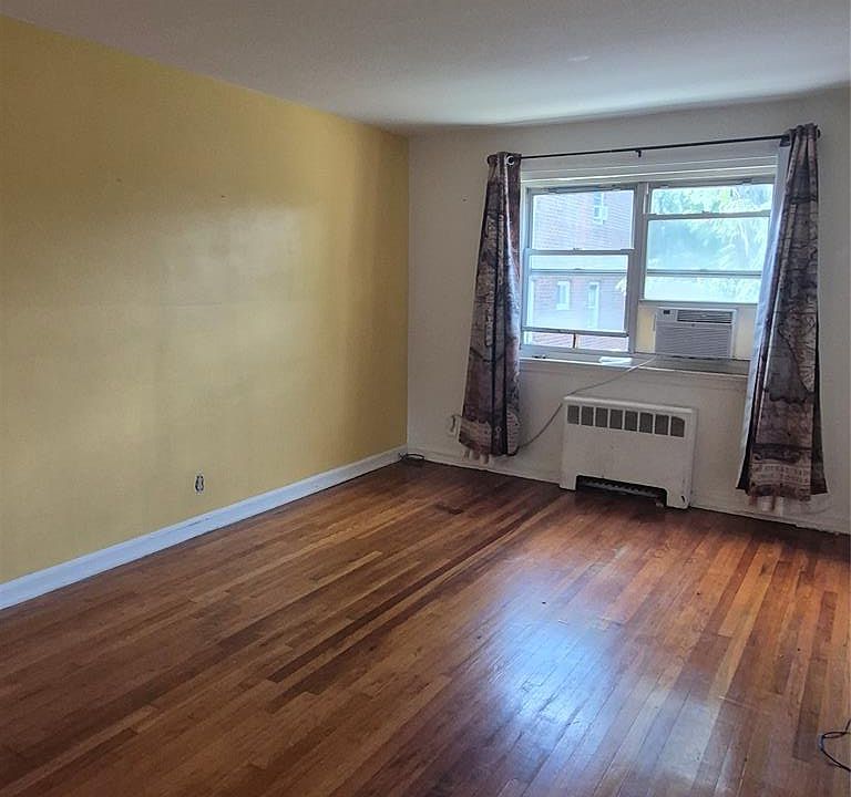 1st image of 1499 Terrace Circle #4