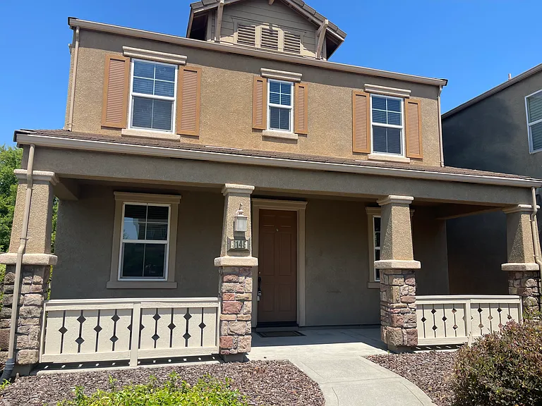 3145 Ardley Dr — Photo 2