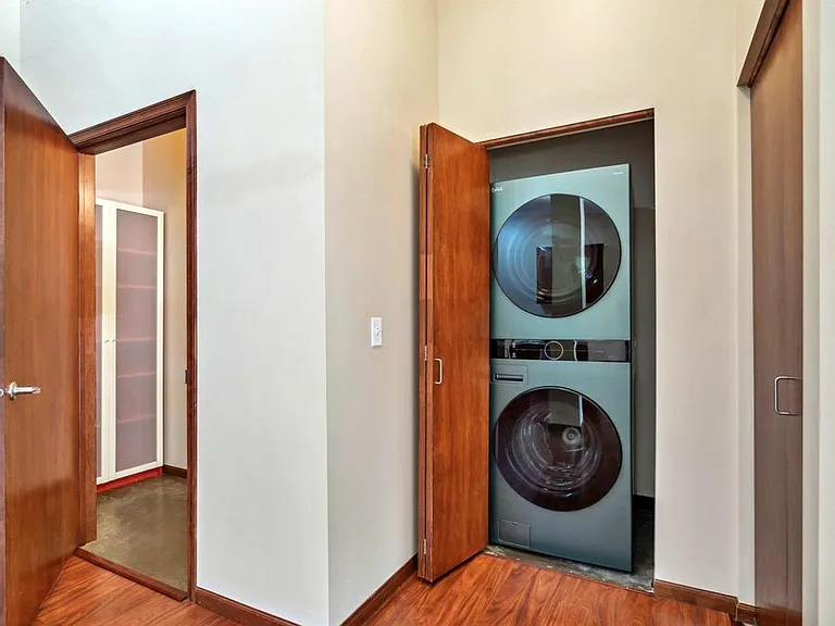 2650 University Ave W #109 — Photo 21