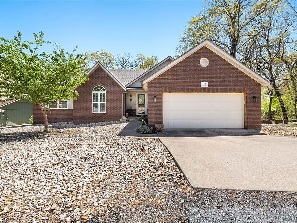 1st image of 12 Harrington Ln