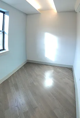 Rented by East Williamsburg Realty Inc | media 9