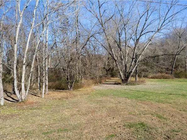 Old Mill Rd, Saint Marys, WV 26170