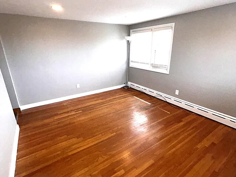 28 Curlew Rd #D — Photo 9