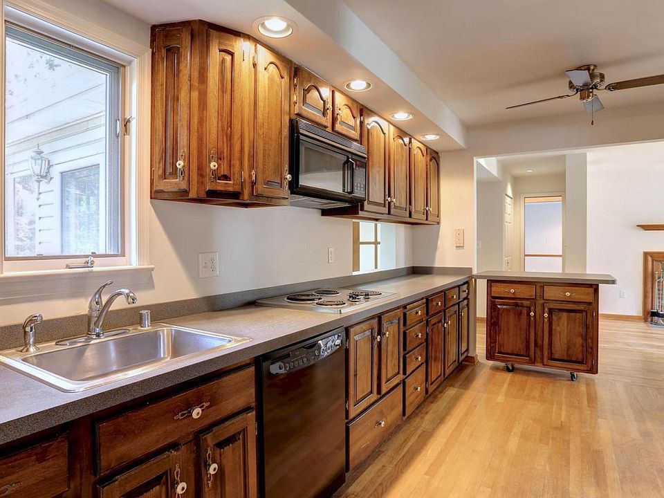 2nd image of 16114 Jerald Rd #3
