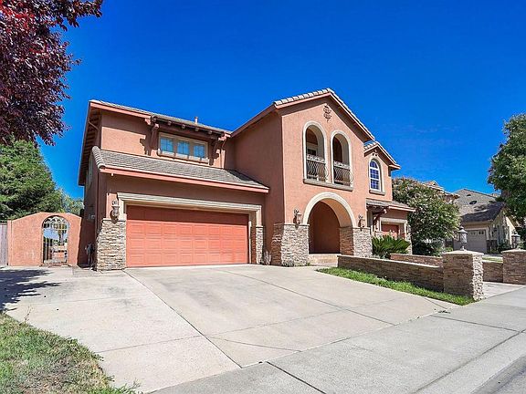 3rd image of 9867 Cortino Way