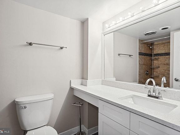 3rd image of 1245 13th St NW APT 606