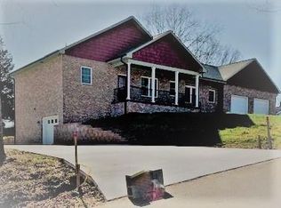 5441 Suttlemyre Ln, Hickory, NC 28601