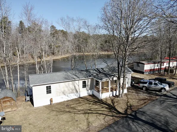 12448 Cousteau St #11, Woodford, VA 22580