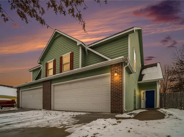 3427 Morning Dove Cir, Lawrence, KS 66049