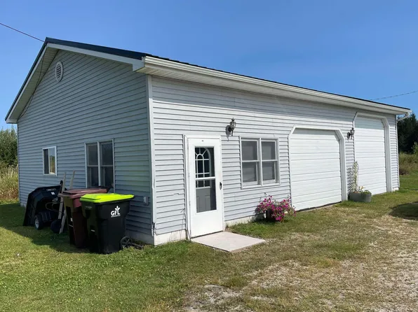 5556 S Killackey Rd, Sault Sainte Marie, MI 49783