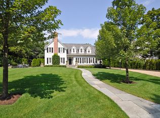 520 Rosemary Rd, Lake Forest, IL 60045