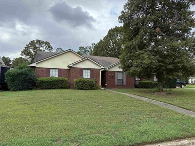 362 Regal Oaks Cir, White Hall, AR, 71602