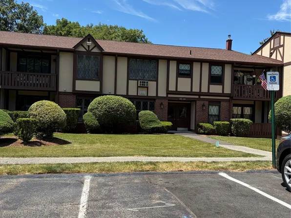 605 Sierra Vista Lane, Valley Cottage, NY 10989