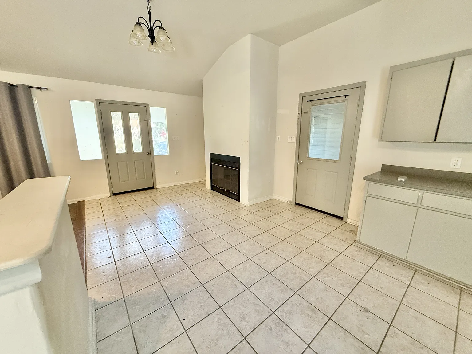 207 Brantley Circle - 1 — Photo 4