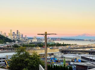 2310 W Newton St, Seattle, WA 98199