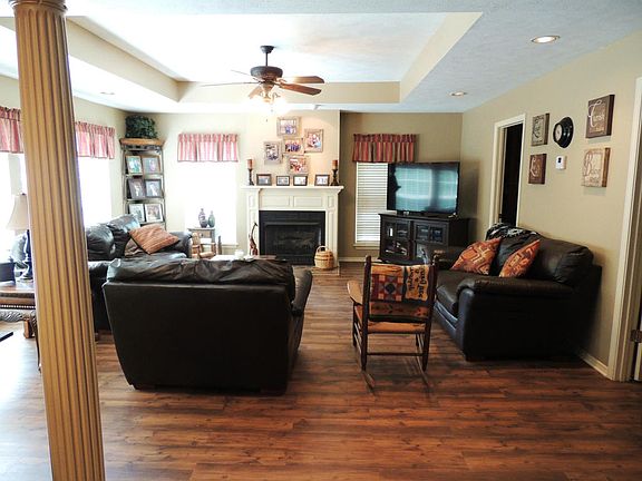 2nd image of 28 Jo Jo Ln