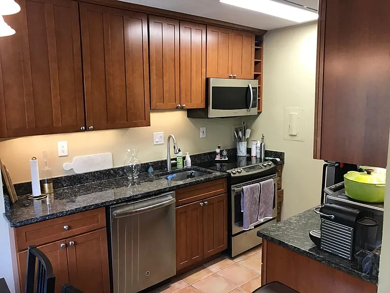 1816 New Hampshire Ave NW #405 — Photo 5