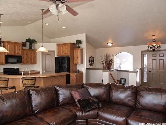 5th image of 3548 E Braxton Dr
