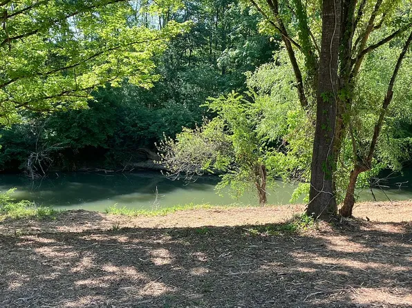 353 Ridgewood Cir, Summerville, GA 30747